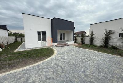 Casă individuală cu 3 camere cu Canalizare în Gura Câlnăului - 2