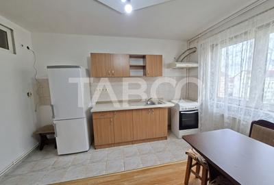 Apartament cu 2 camere decomandat, mobilat în Lazaret