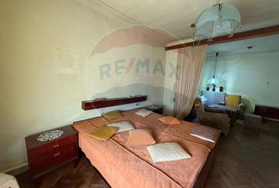 De vanzare Casa cu 3 camere + teren 439mp in Beius - 7