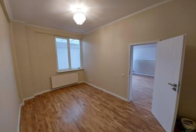 Apartament cu 3 camere nedecomandat în Bucureștii Noi - 12