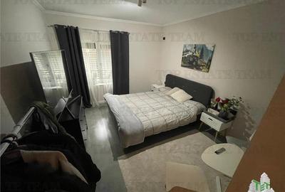 Vila eleganta cu 6 camere, situata in Mamaia Nord - 14