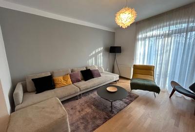 Apartament cu 3 camere decomandat, mobilat în P-ța Universității