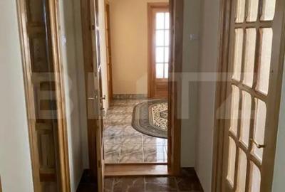Casă cu 7 camere cu Teren 750 Mp în Central - 7