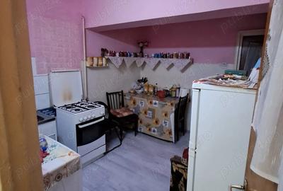 Apartament cu 2 camere semidecomandat în Ostroveni