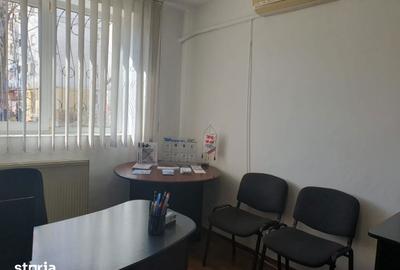 Spațiu comercial, de 37.99 mp, în Decebal - 1