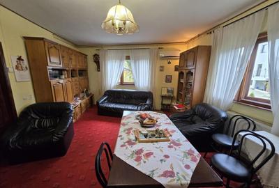 Casa spa?ioasa cu livada ?i vedere spre padure Fil - 29