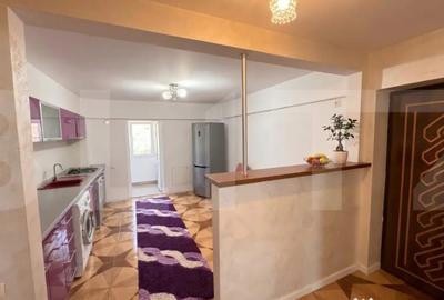 Apartament cu 4 camere decomandat, mobilat în Central - 1