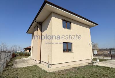 Casă cu 4 camere cu Teren 470 Mp în Jucu