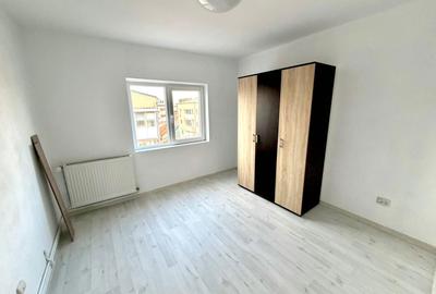 Apartament cu 3 camere decomandat în Central - 2