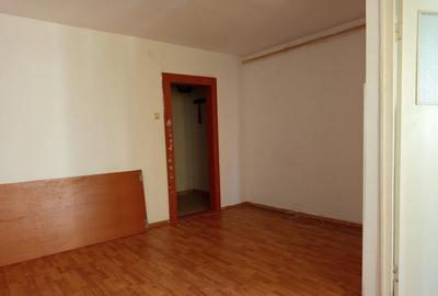 Apartament o camera in Deva, zona Al. Crisului et.3 - 4