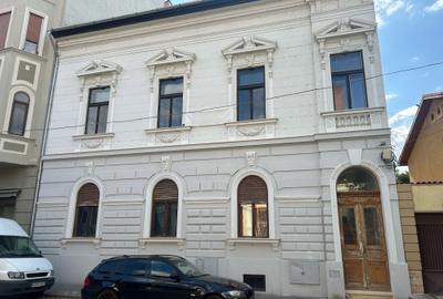 Casă cu 4 camere cu Teren 601 Mp în Ultracentral