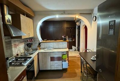 Apartament cu 2 camere decomandat în Central - 1