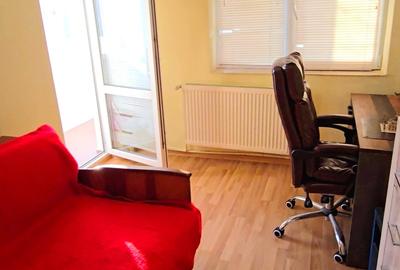 Apartament 4 camere, ETAJ 2, 92 mp, 2 bai, 2 balcoane, centrala termica, Dacia - 1