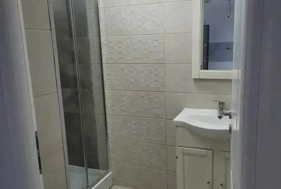 Garsonieră decomandată în 13 Septembrie