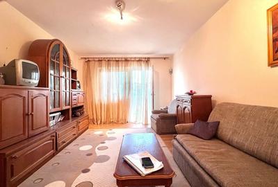 Apartament spatios ,decomandat 4 camere, etaj 2, Reșița. - 9