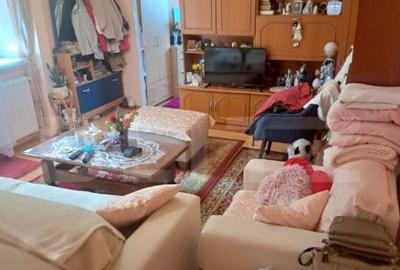 Casa individuala de vanzare in Scheii Brasovului (zona Piata - 2