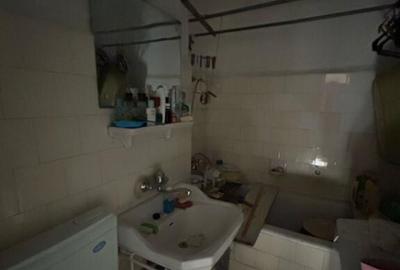 Comision Zero - 3 camere etaj 1, Independentei H. Botev. - 7