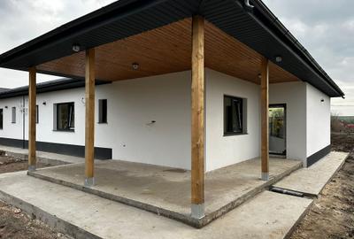 Casa noua in duplex Poiana  comision 0% - 2