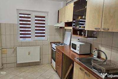 Apartament cu 2 camere semidecomandat, mobilat în Olteniței