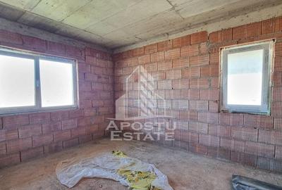 Casă cu 4 camere cu Teren 507 Mp în Giarmata