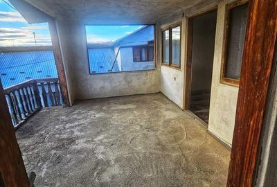 Casă cu 4 camere în Teișani - 4