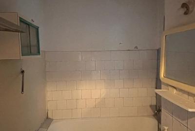 Apartament 3 camere cf 1 Drumul Taberei sector 6 - 5