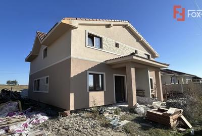 Duplex cu 4 camere cu Teren 250 Mp în Sânandrei