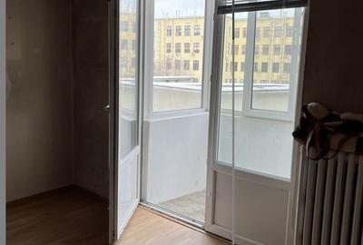 APARTAMENT BLOCUL DALLES, OCAZIE PENTRU ZONA DE INVESTITII SI REZIDENTIAL - 4