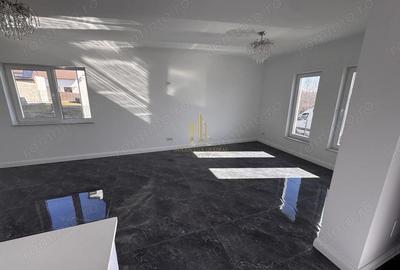 Casă cu Teren 400 Mp în Moara - 1