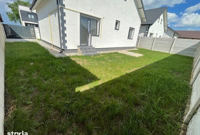 Casă cu 3 camere cu Teren 330 Mp în Central