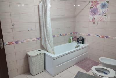 Casă de vânzare 2200 mp2 - 12