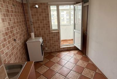 Apartament cu 2 camere decomandat în Lujerului - 4