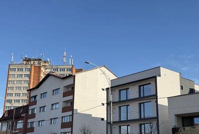 Spațiu comercial, de 500 mp, în Central - 4