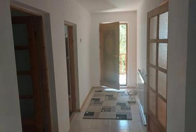 Casă cu 4 camere în Cucuteni - 4