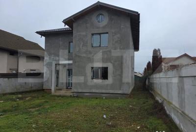 Casă cu 4 camere cu Teren 570 Mp în Central - 4