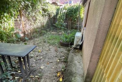Casa cu 3 camere, garaj si curte spatioasa - zona Giulesti - 12