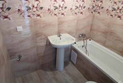 Apartament cu 3 camere decomandat în Turnișor - 7