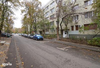 Garsonieră decomandată, mobilată în Drumul Taberei - 14