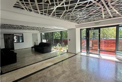 Apartament cu 3 camere decomandat, mobilat în Central - 16