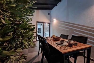 Casă cu 4 camere în Central - 2