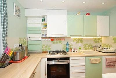 Apartament 3 camere complet renovat Piata Bucuresti, Oradea - 2