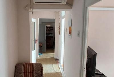 Apartament cu 4 camere decomandat- Micro 17 - 8