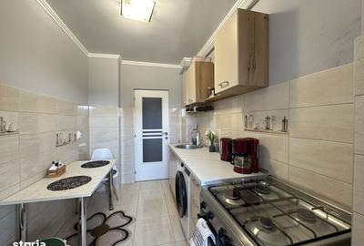 Apartament cu 3 camere decomandat, mobilat în Circumvalațiunii - 9