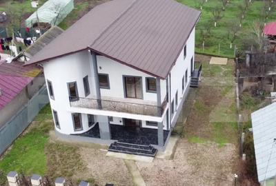 Lini?te, spa?iu ?i elegan?a casa superba langa - 1