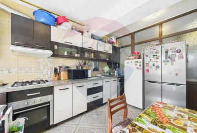 Apartament de vanzare 4 camere, Prelungirea Ghencea, Bragadiru - 2