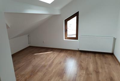 Apartament la mansarda vedere deosebita - 4