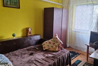 Apartament 3 camere in 1 Mai - 9