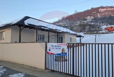 Casă cu 3 camere cu Teren 800 Mp în Gălățeni - 4