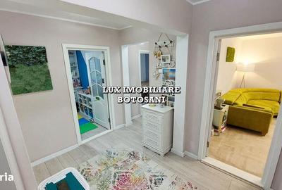 Apartament cu 3 camere decomandat în Central - 3