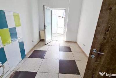 Spațiu comercial, de 110 mp, în Central - 1